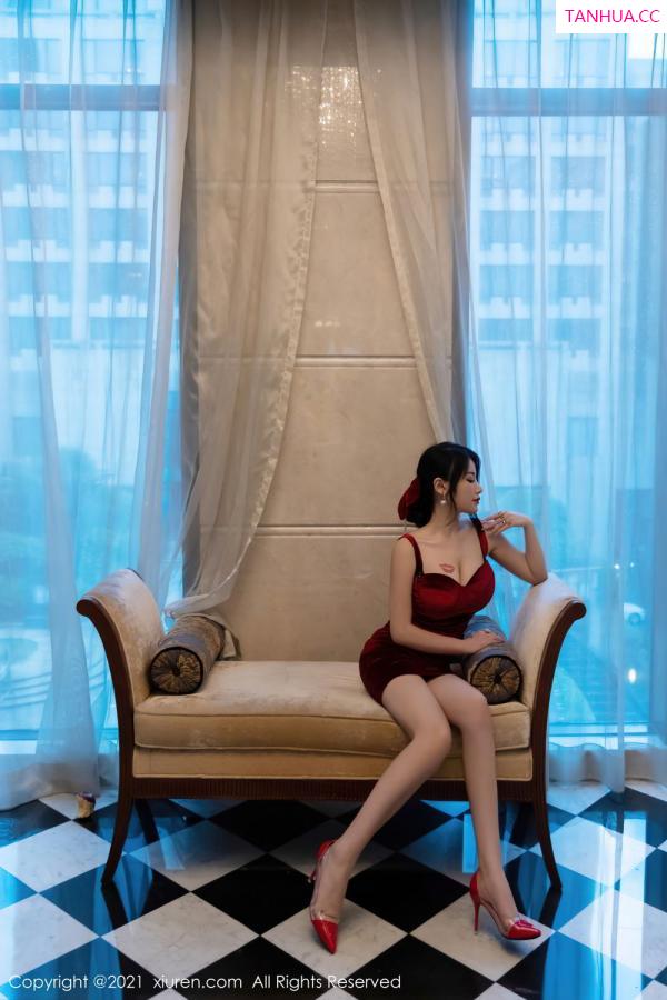 美七Mia  丰腴有致的美七 红色紧身衣主题第8张图片